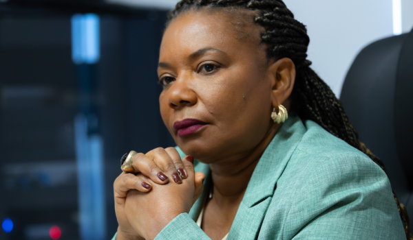 Divergindo, ministra apoia regulação do streaming com teto de 6%