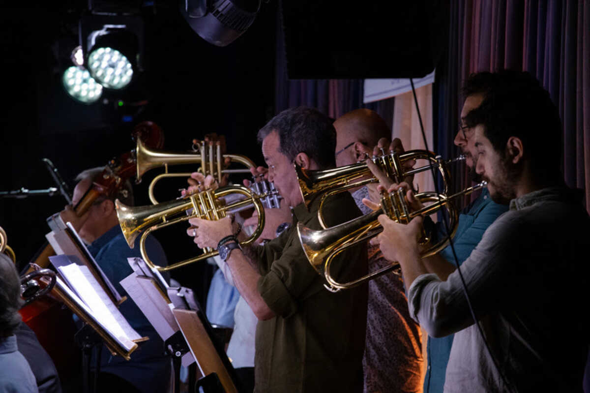 Brasil Jazz Sinfônica recebe Markus Geiselhart em SP - Teatrine TV