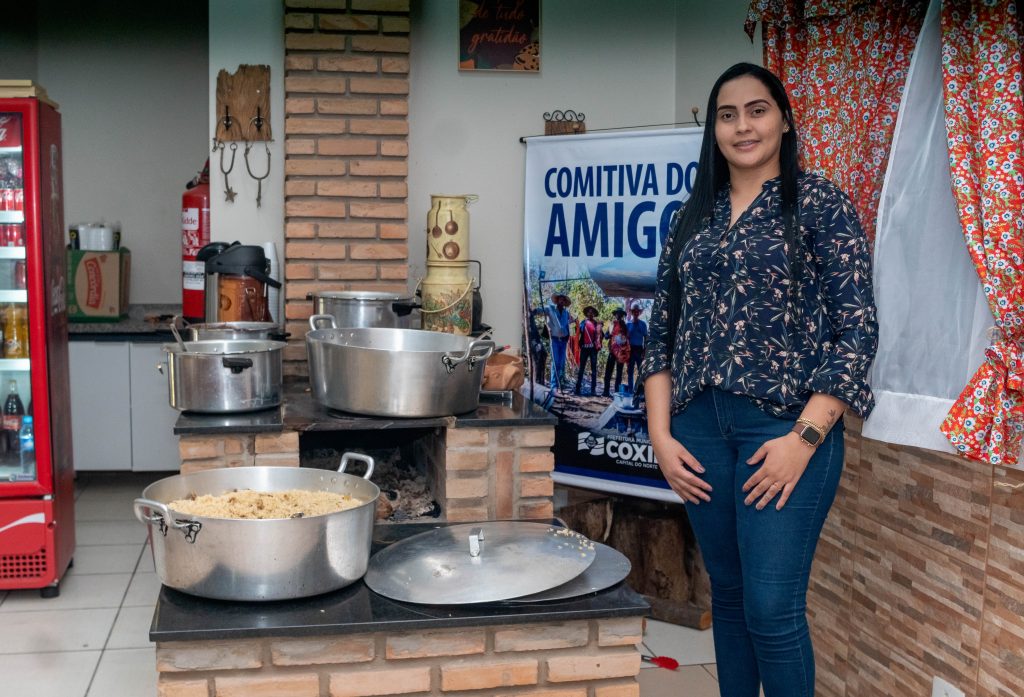 (3.jun.23) - Chefe de cozinha do restaurante Cerrado Pantanal, Bruna Rodrigues, de 27 anos. Foto: Tero Queiroz | TeatrineTV 