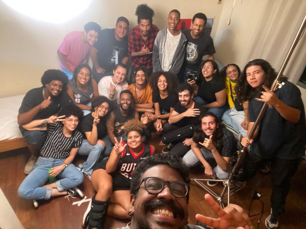 Parte da equipe do filme 'Enigmas no Rolê', filmado em Campo Grande (MS). Foto: Arquivo 