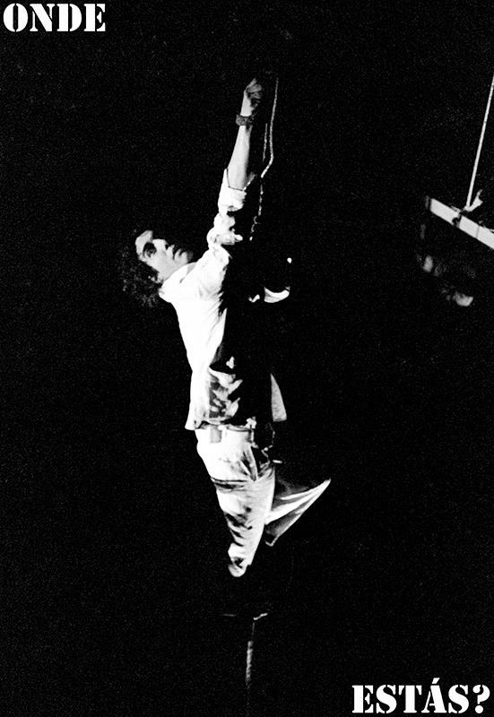 Onde Estas? - Corda de 7 metros foi usada no primeiro espetáculo de  teatro-circo com drama no Brasil. Foto: Ennio Brauns