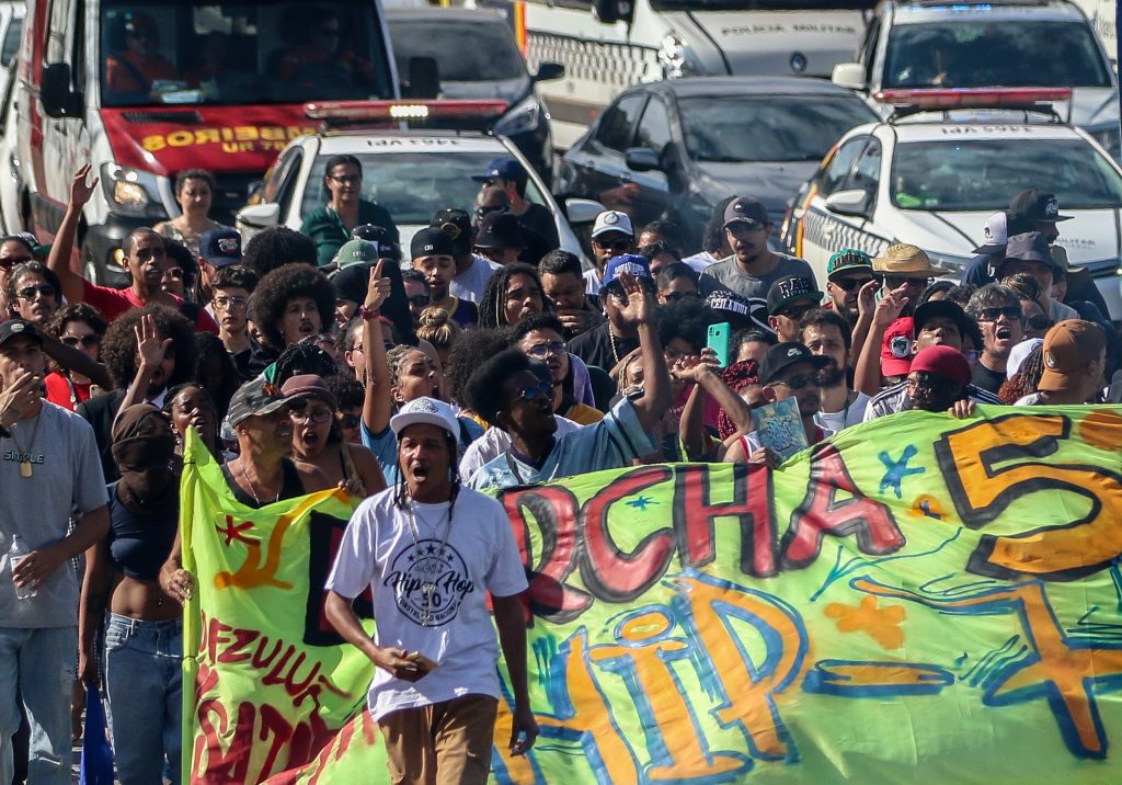 Brasília/DF, 17/07/2023, O movimento Hip Hop brasileiro, durante marcha da Cultura Hip Hop em celebração ao Cinquentenário mundial da Cultura Hip Hop. Foto: José Cruz/Agência Brasil