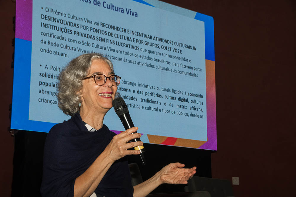 (22.set.23) - A Coordenadora de Promoção de Diversidade Cultural, Giselle Dupin, do Ministério da Cultura (MinC), em Campo Grande (MS), durante oficina Circula Cultura Viva. Foto: Tero Queiroz