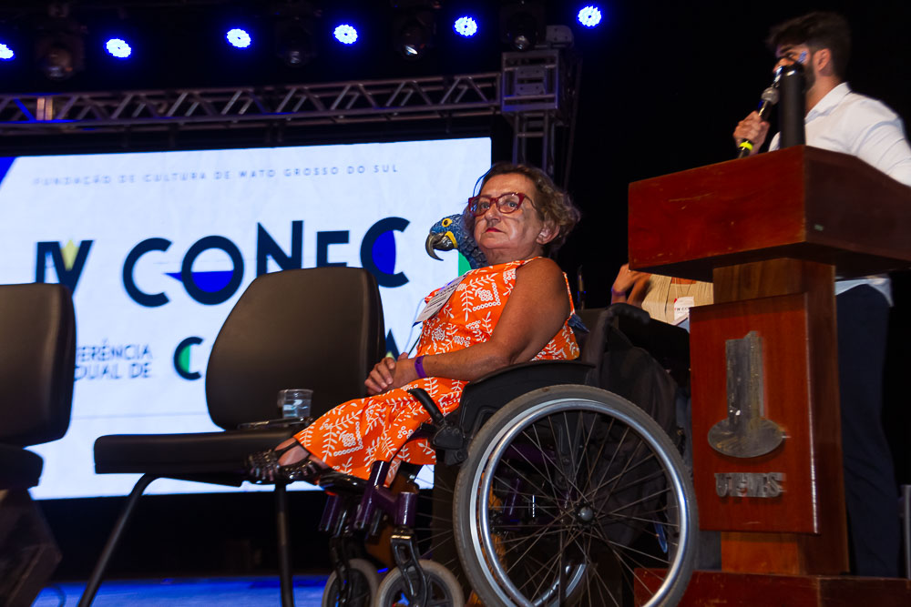 (21.nov.23) - Mirella Ballatore durante a IV CONEC MS, realizada no Teatro Glauce Rocha, em Campo Grande. Foto: Tero Queiroz