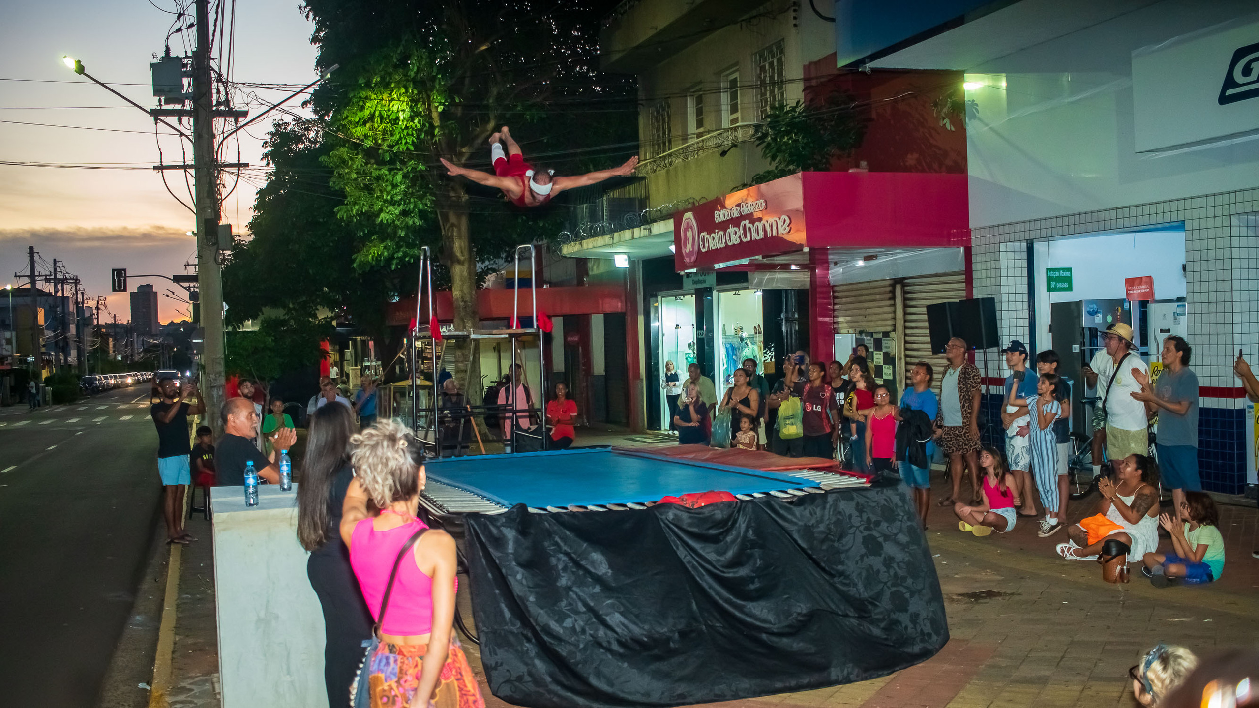 Em 'O Grande Salto', João faz manobras no aéreas vendado. Foto: Tero Queiroz 