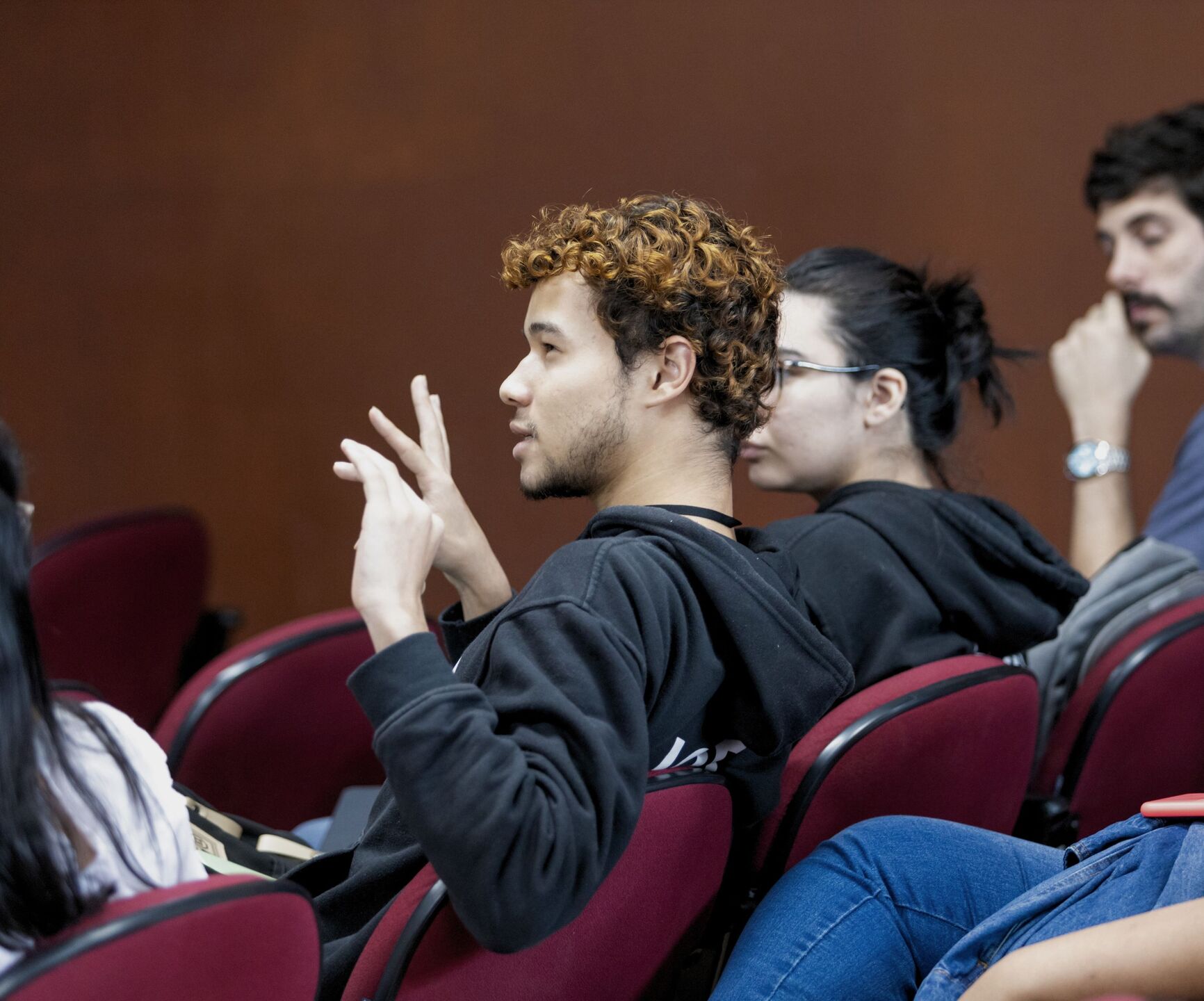 Pedro durante formação com Camila Zanin. Foto: Henrique Kawaminami e Jéssica Kawaminami (Holofote Studios)