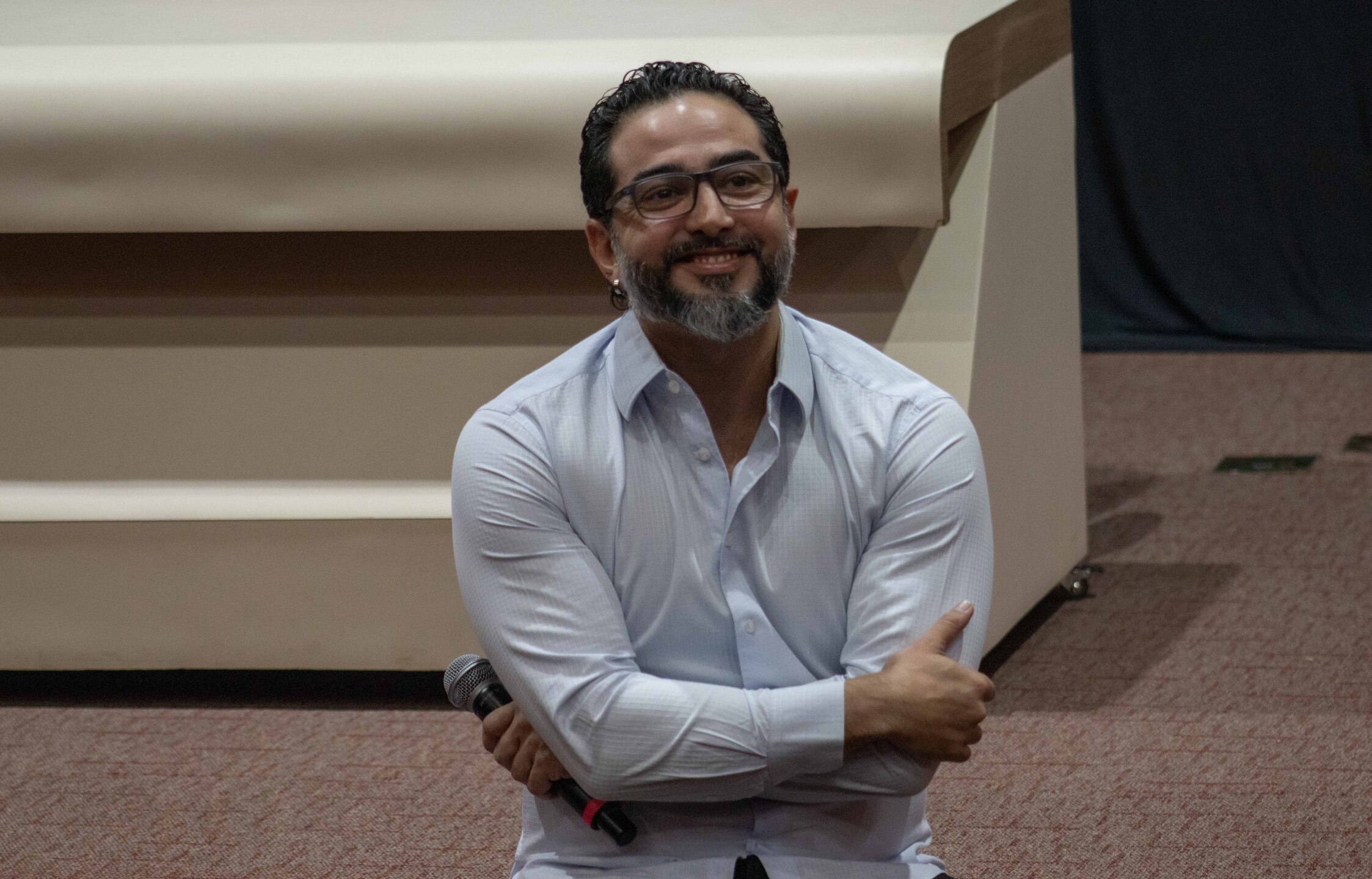 André Brayner é professor universitário, mestre em Direito Constitucional e sócio-fundador da B.R.A.  Advocacia Artística e Cultural. Foto: Dafne Alana