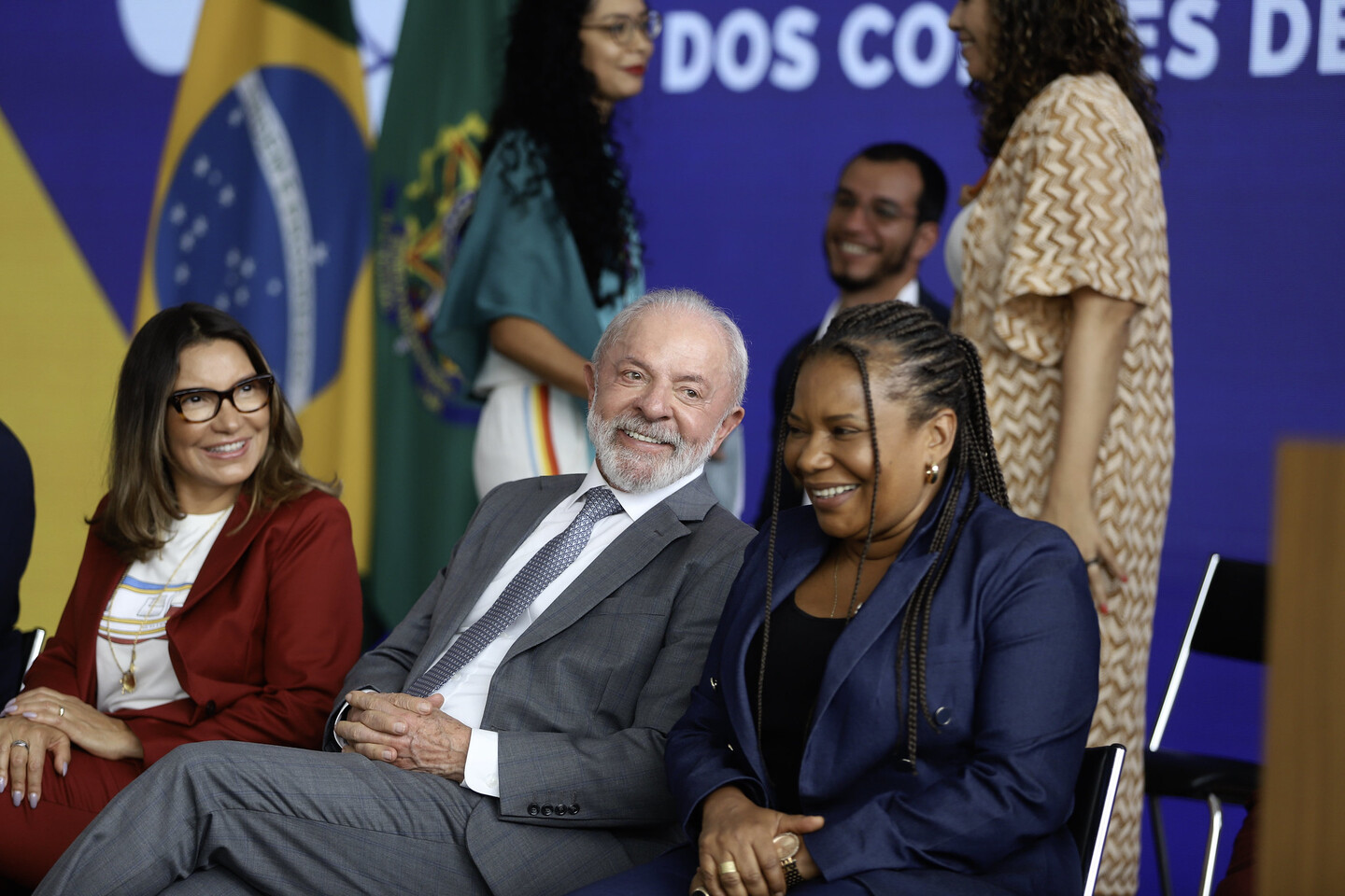 (17.11.2025) - Presidente Lula reúne-se com agentes territoriais e lideranças do Comitês de Cultura do Brasil para assinatura do decreto: Projeto de Lei que institui o Plano Nacional de Cultura. Foto: Filipe Araújo / MinC