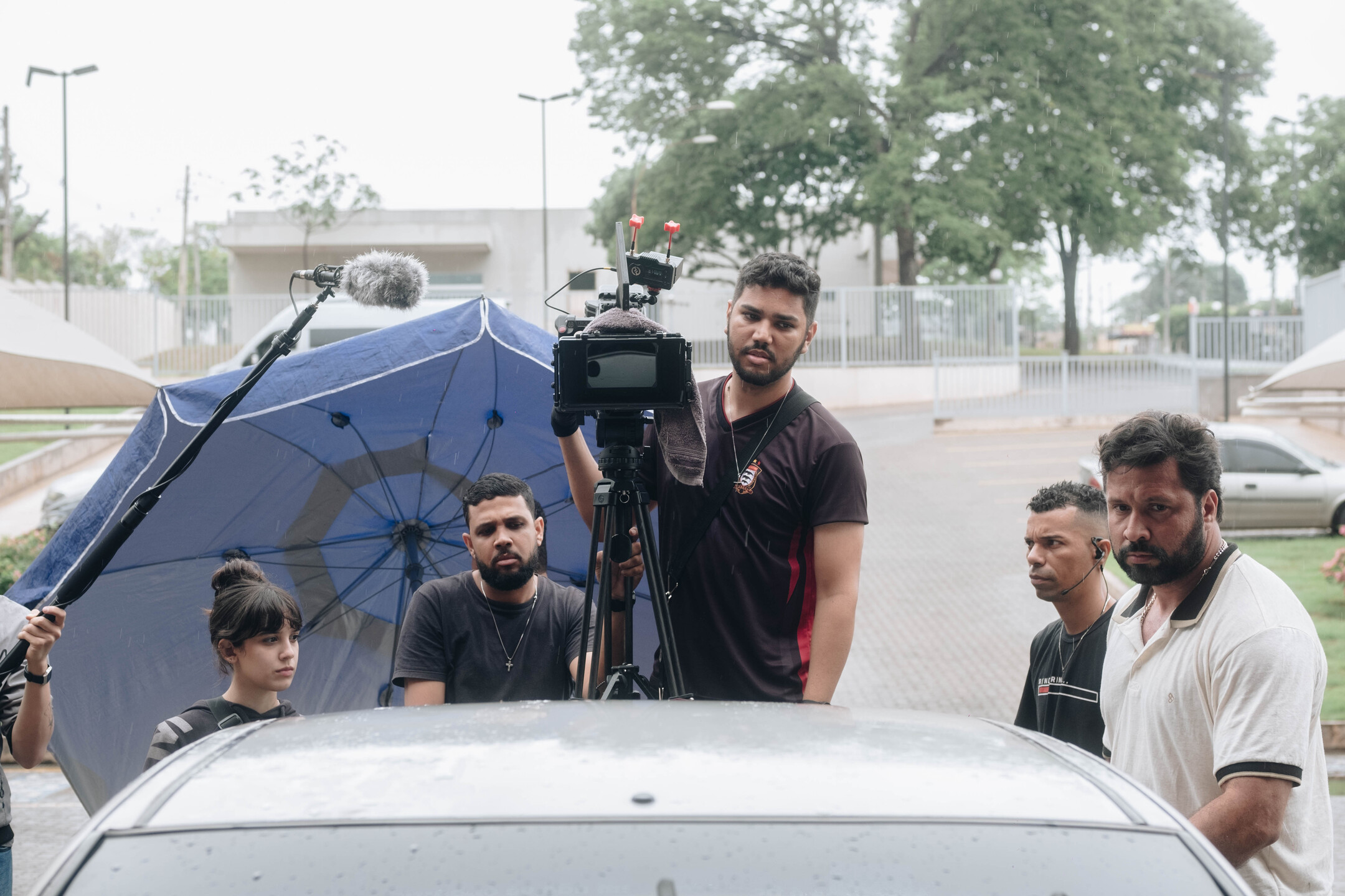 Parte da equipe de Cainã Siqueira nas filmagens do curta-metragem 'Sebastian'. Foto: Bruno Lindenberg 