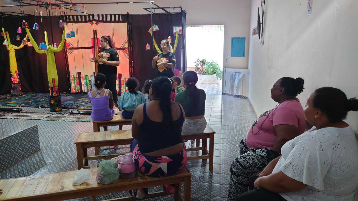 Projeto conta com intérprete de LIBRAS. Foto: Divulgação 