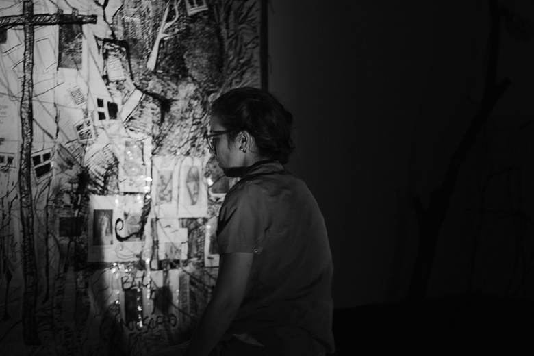 Projeto nasceu do poema homonimo Bailar no Escuro de  Ver&ocirc;nica Lindquist. Foto: Lunar Fotografia