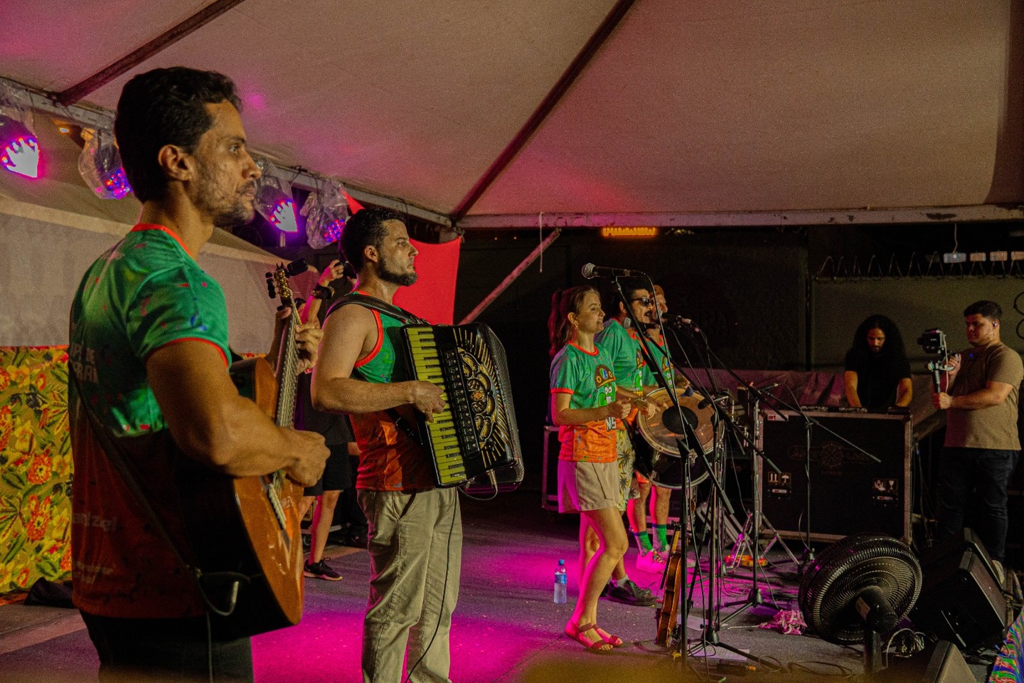 Forrozeiros MS reaalizando primeiro esquenta | Foto: Divulga&ccedil;&atilde;o