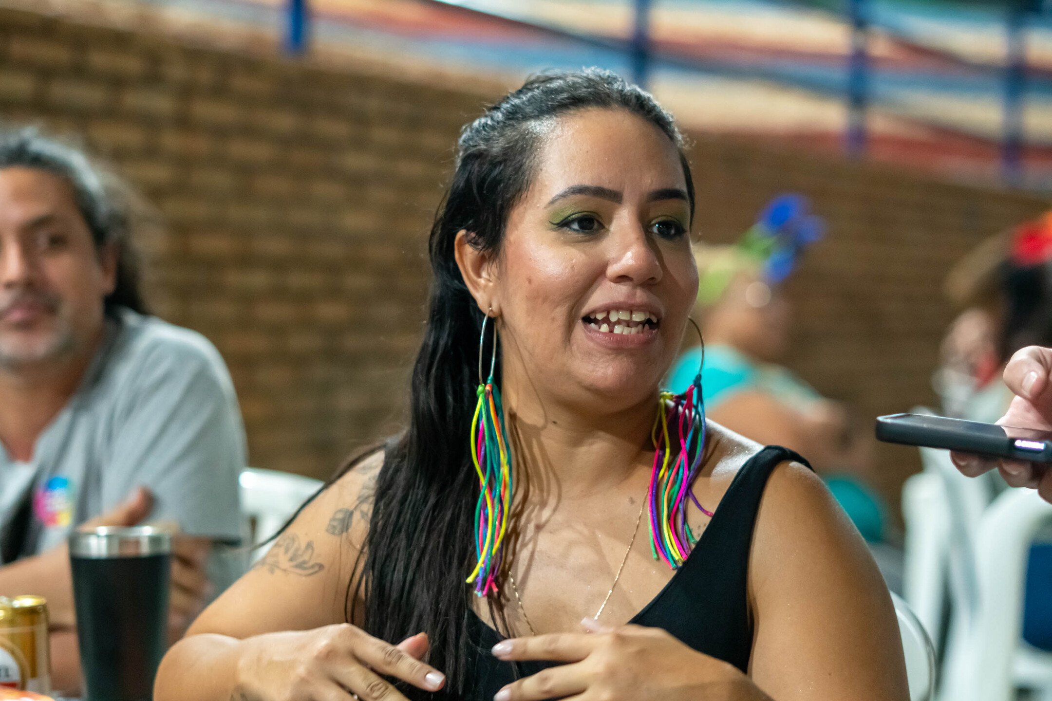 Int&eacute;rprete de Libras, Karen Martins | Foto: Tero Queiroz