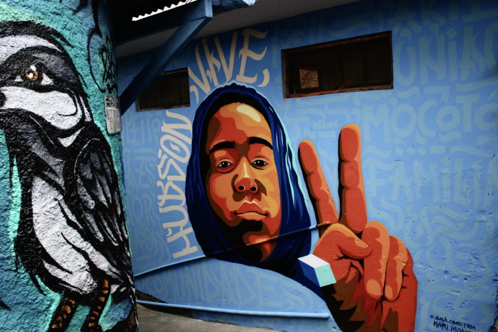 'Hudson Vive': graffiti em homenagem ao adolescente foi pintado no dia seguinte &agrave; sua morte. Foto: Rodrigo Barbosa