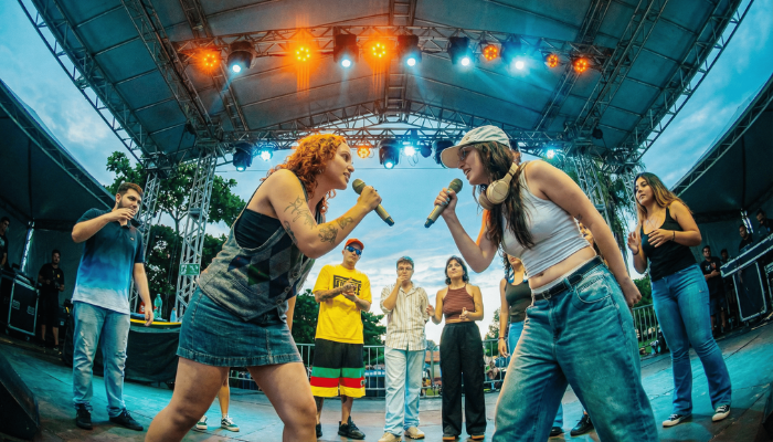 Apresenta&ccedil;&otilde;es no Festival da juventude | Foto: Vaca Azul