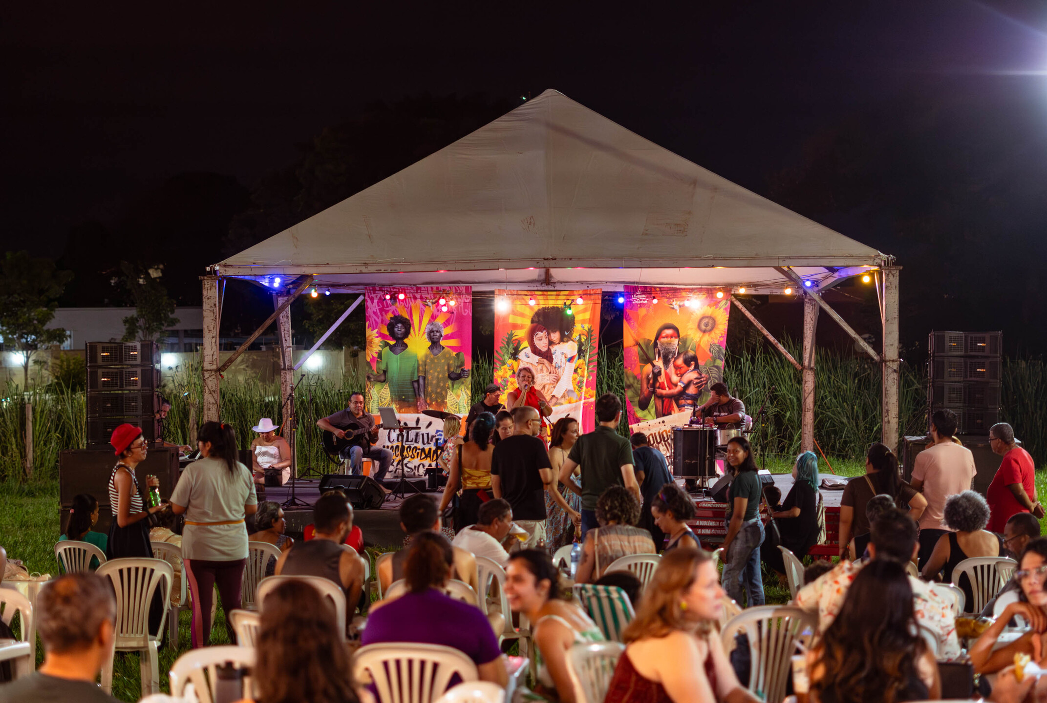 (7.mar.26) - Juci Ibanez durante show na 31&ordf; edi&ccedil;&atilde;o da Feira Ziriguidum. Foto: Tero Queiroz 