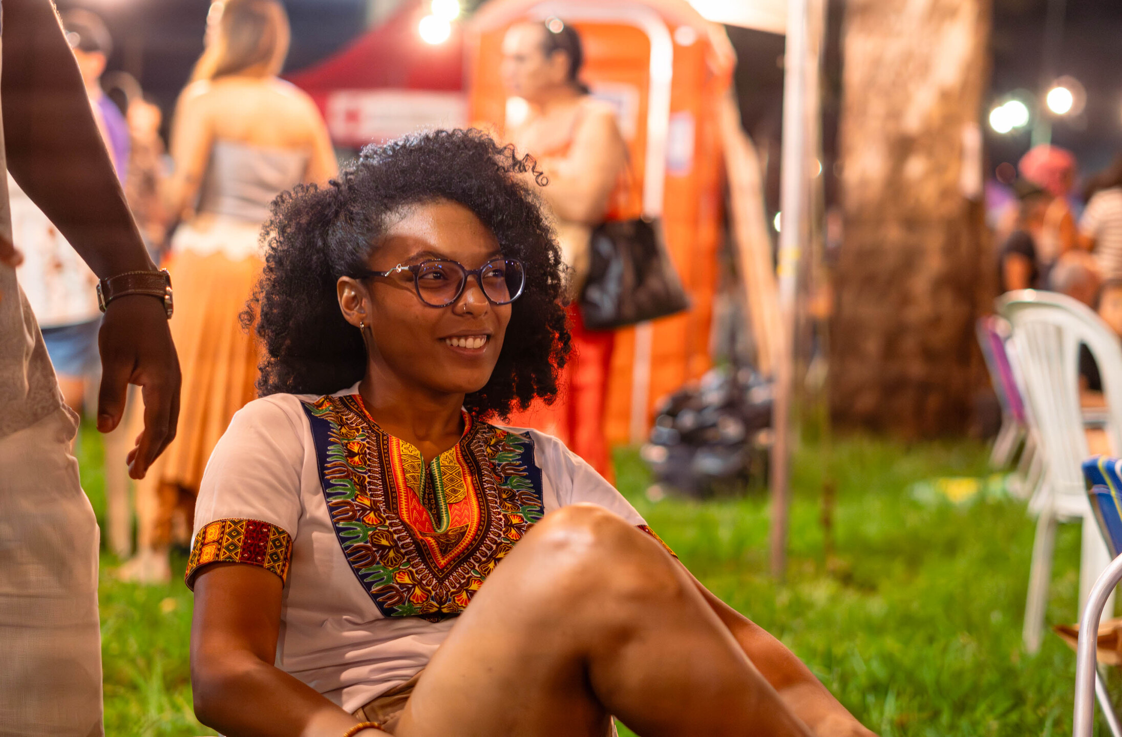 (7.mar.26)  J&eacute;ssica come&ccedil;ou vendendo ao lado do namorado, criador da marca Ayele Tissu  Moda Africana, e agora passa a atuar tamb&eacute;m na cria&ccedil;&atilde;o das pe&ccedil;as. Foto: Tero Queiroz