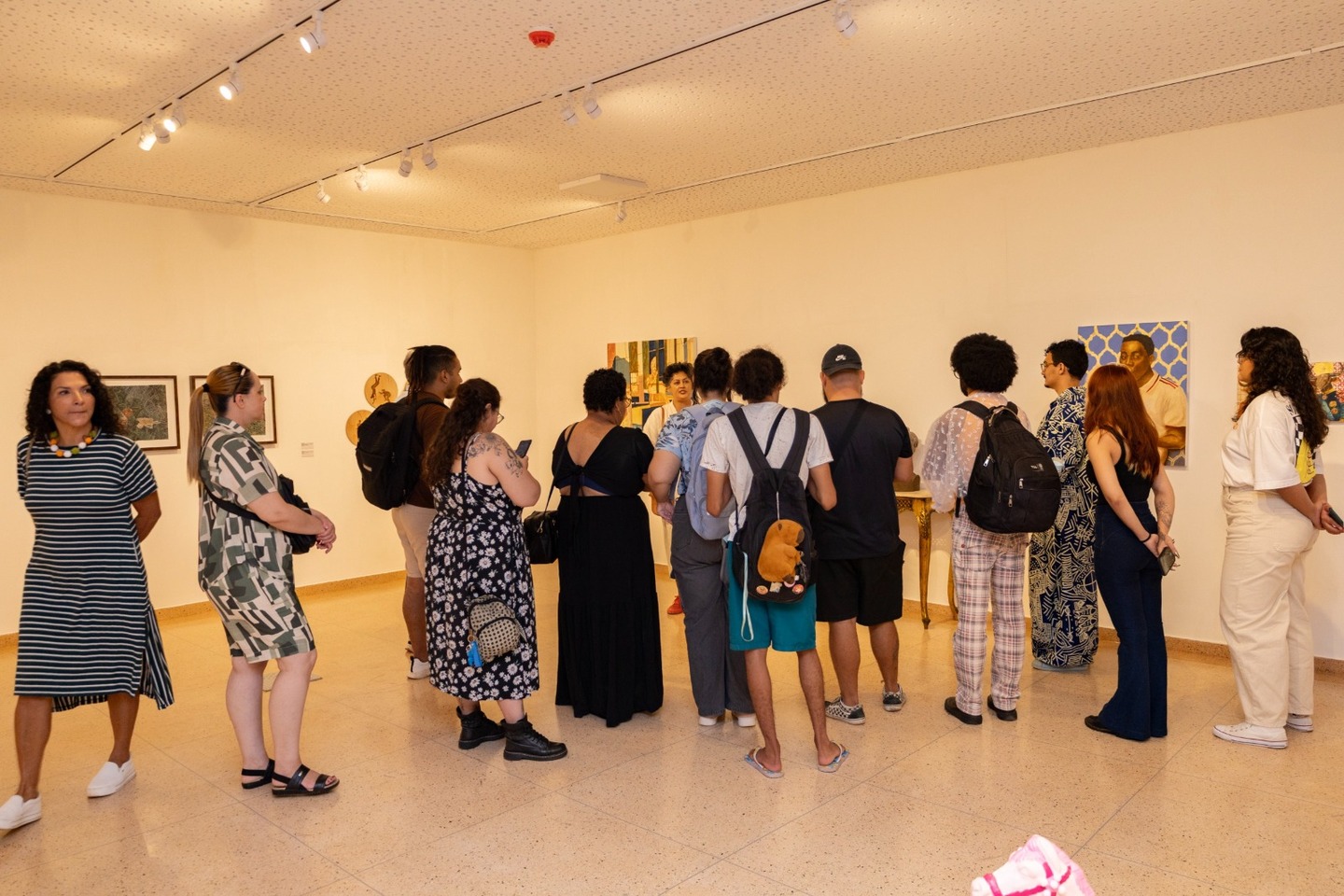 P&uacute;blico na exposi&ccedil;&atilde;o do Museu  | Foto: Kamilla Brand&atilde;o e Thiago Silva | Secult Goi&aacute;s