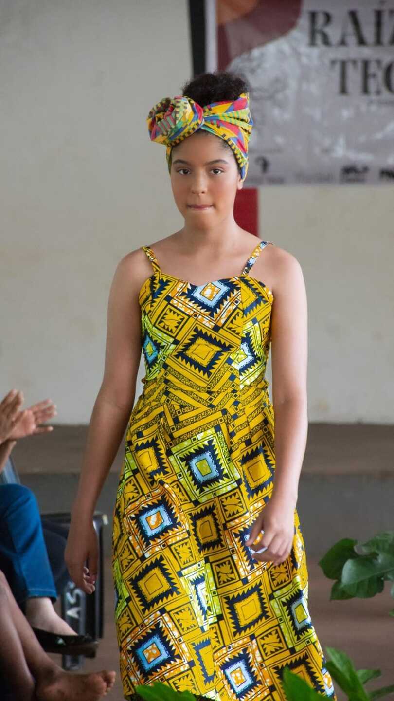 Participante do projeto 'Ra&iacute;zes em Tecido' | Foto: Adriely Jardim