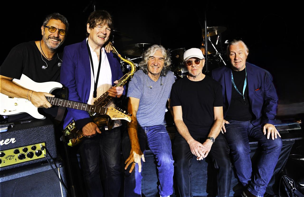 Integrantes da banda Dire Straits Legacy | Foto: Giu Pera